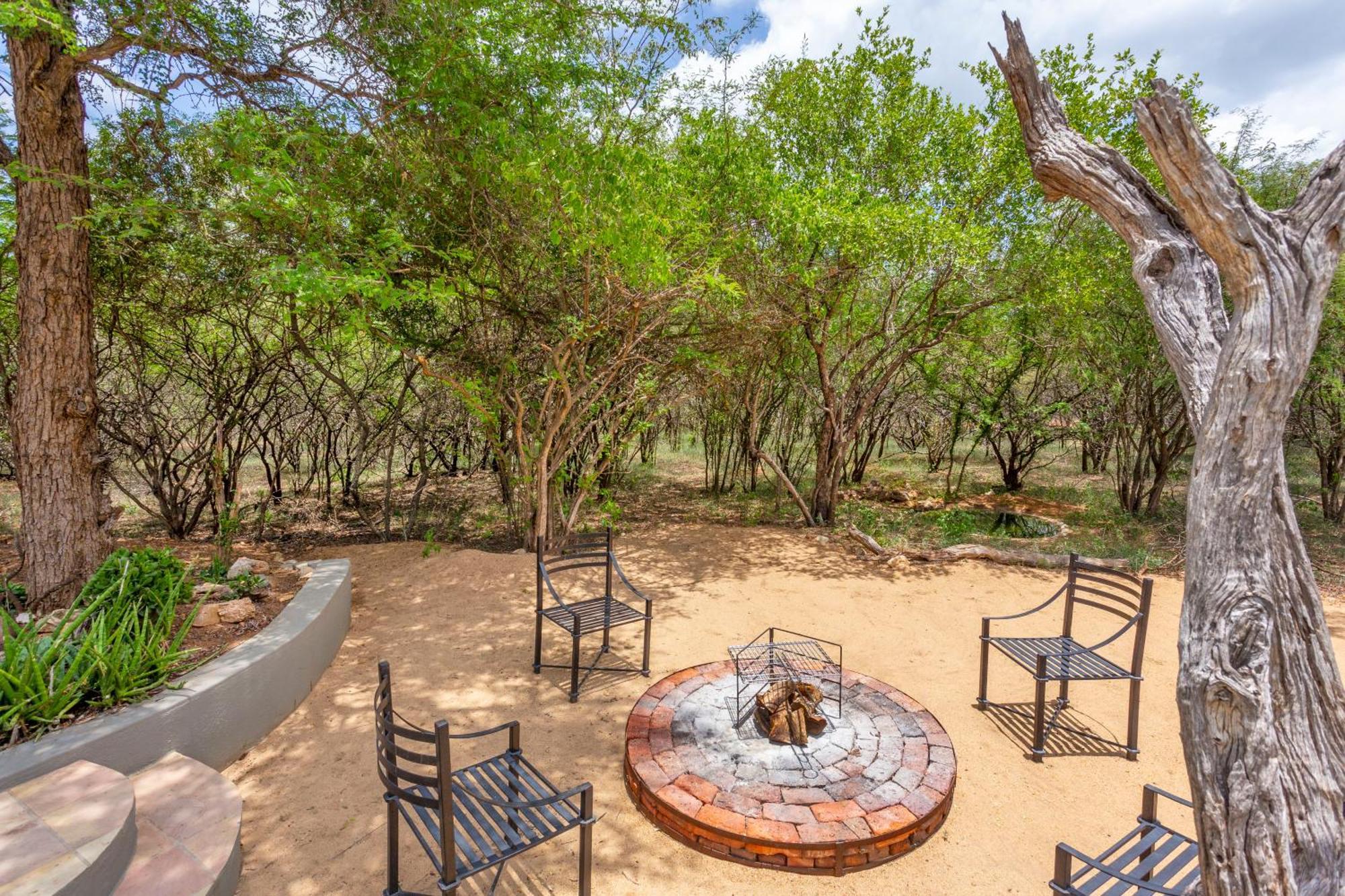 The Bush House Villa Hoedspruit Bagian luar foto